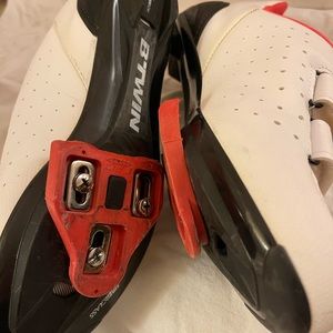 Shoes for peloton and other stationary exercise bikes
